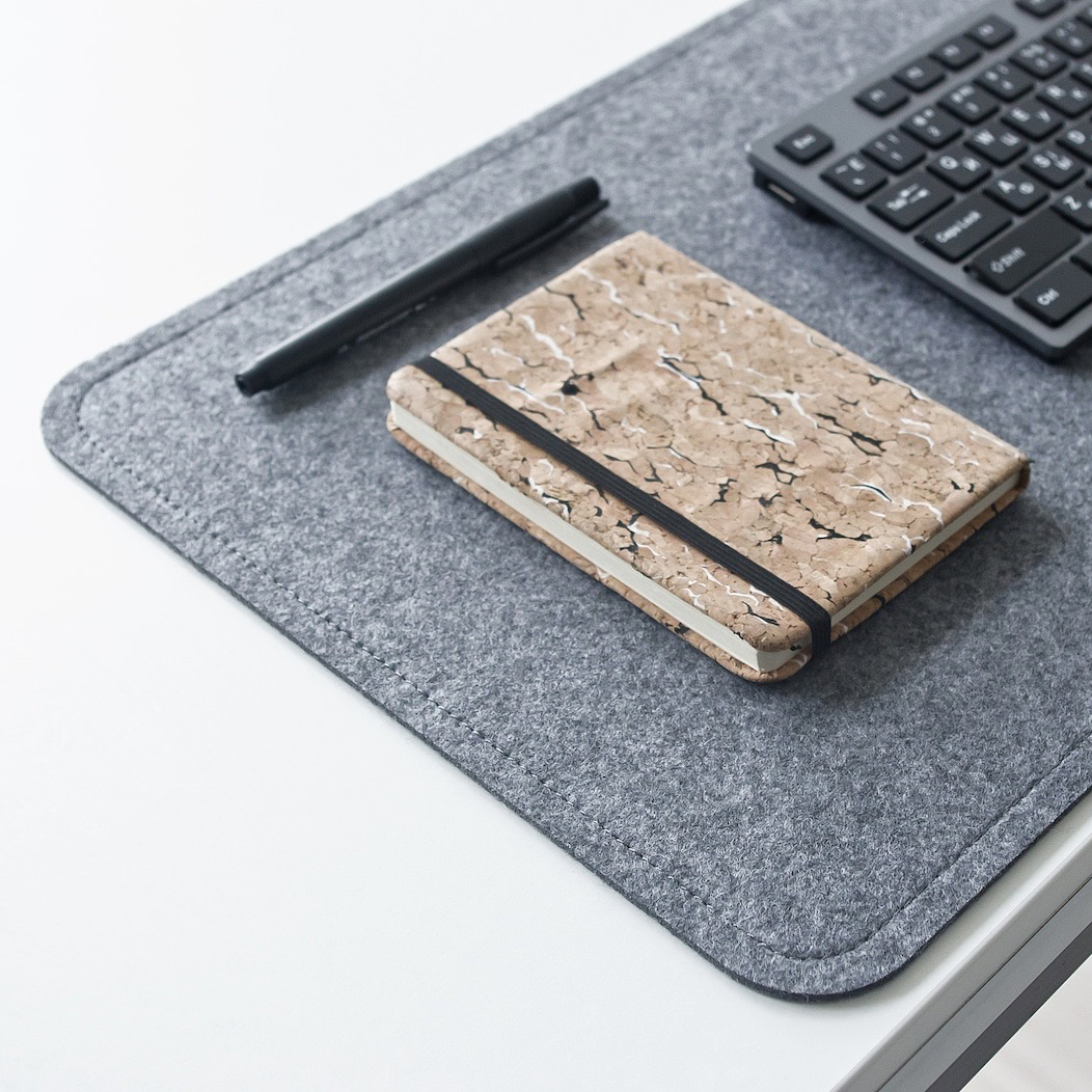 Timmy non-slip felt wool desk mat 